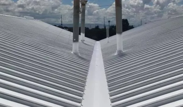 Quality commercial roof repair and restoration work 19 showcasing expert craftsmanship